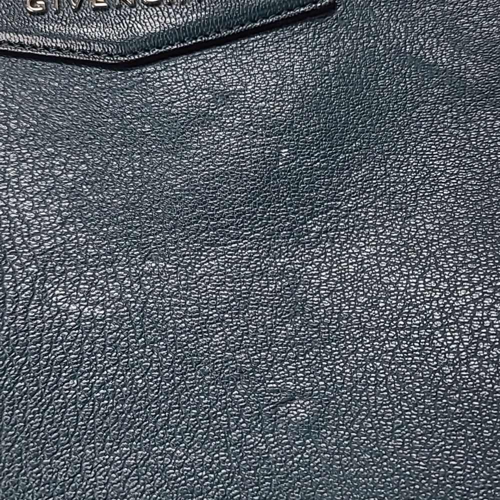 💯 Authentic Givenchy Clutch Bag🍀 - Picture 13 of 14